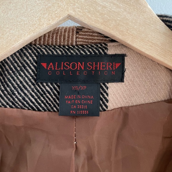 Alison Sheri oversized plaid sweater jacket - Picture 5 of 5